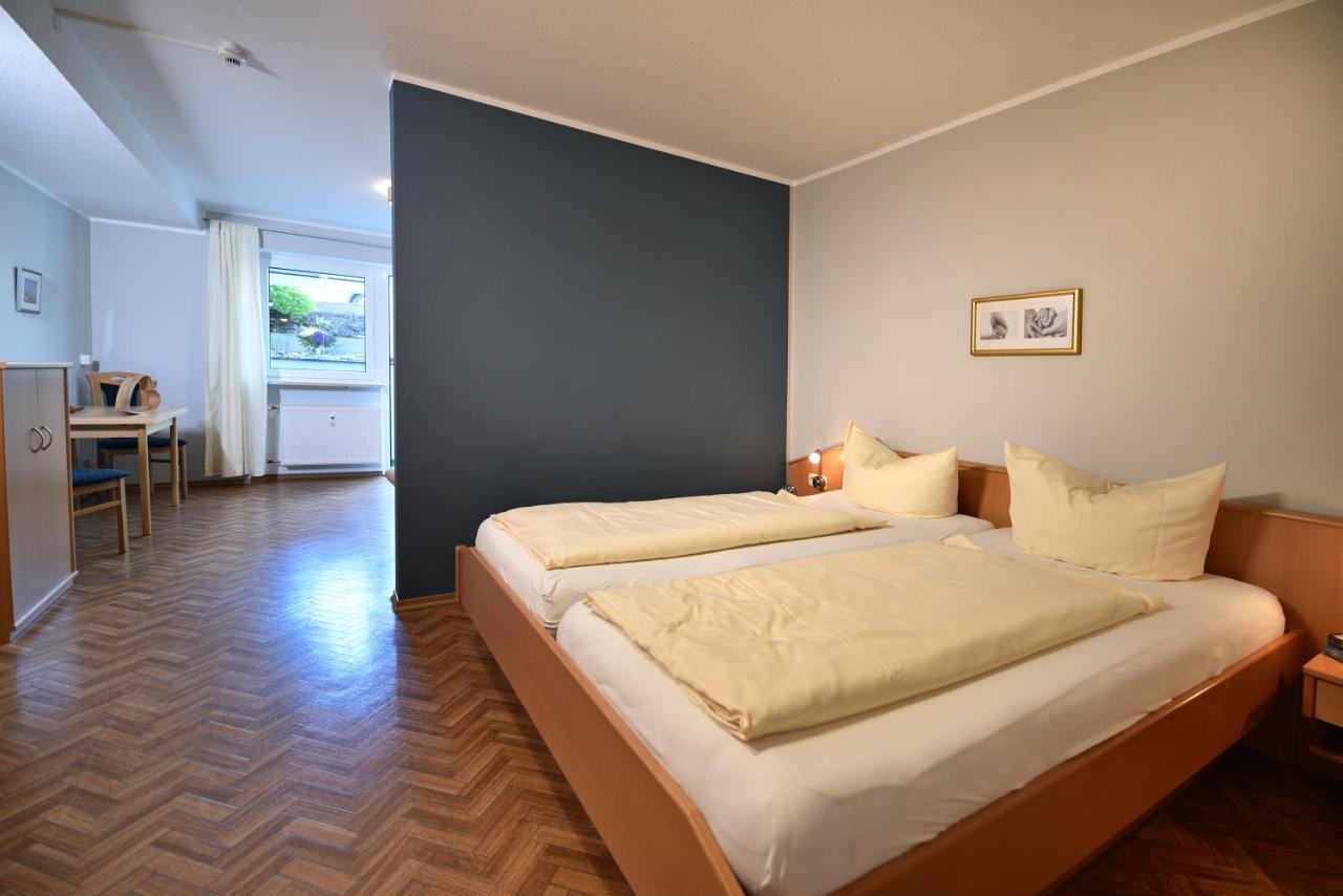 Erlkoenig Gaesteappartements บาดฟึสซิง ภายนอก รูปภาพ