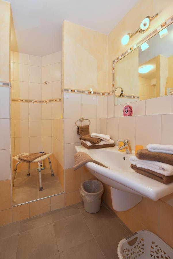Erlkoenig Gaesteappartements บาดฟึสซิง ภายนอก รูปภาพ