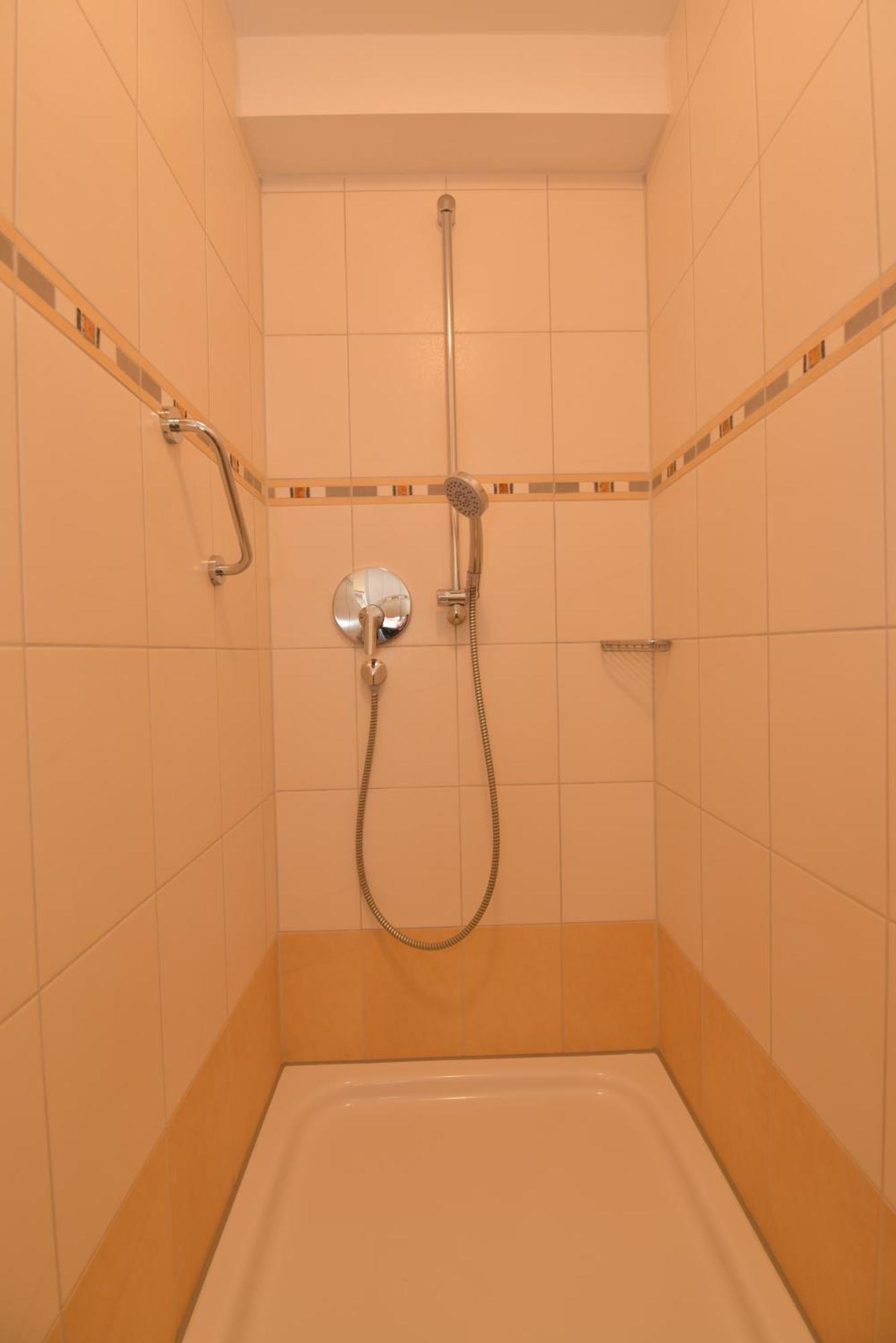 Erlkoenig Gaesteappartements บาดฟึสซิง ภายนอก รูปภาพ