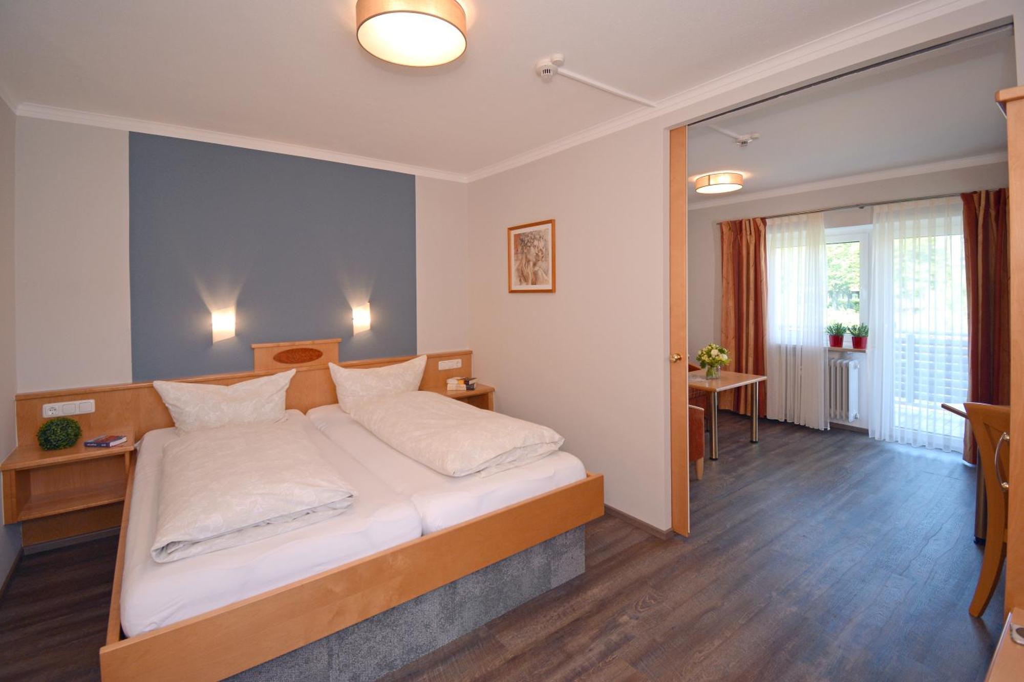 Erlkoenig Gaesteappartements บาดฟึสซิง ภายนอก รูปภาพ