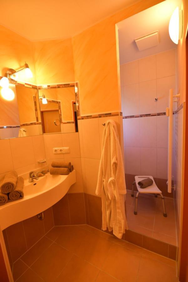 Erlkoenig Gaesteappartements บาดฟึสซิง ภายนอก รูปภาพ